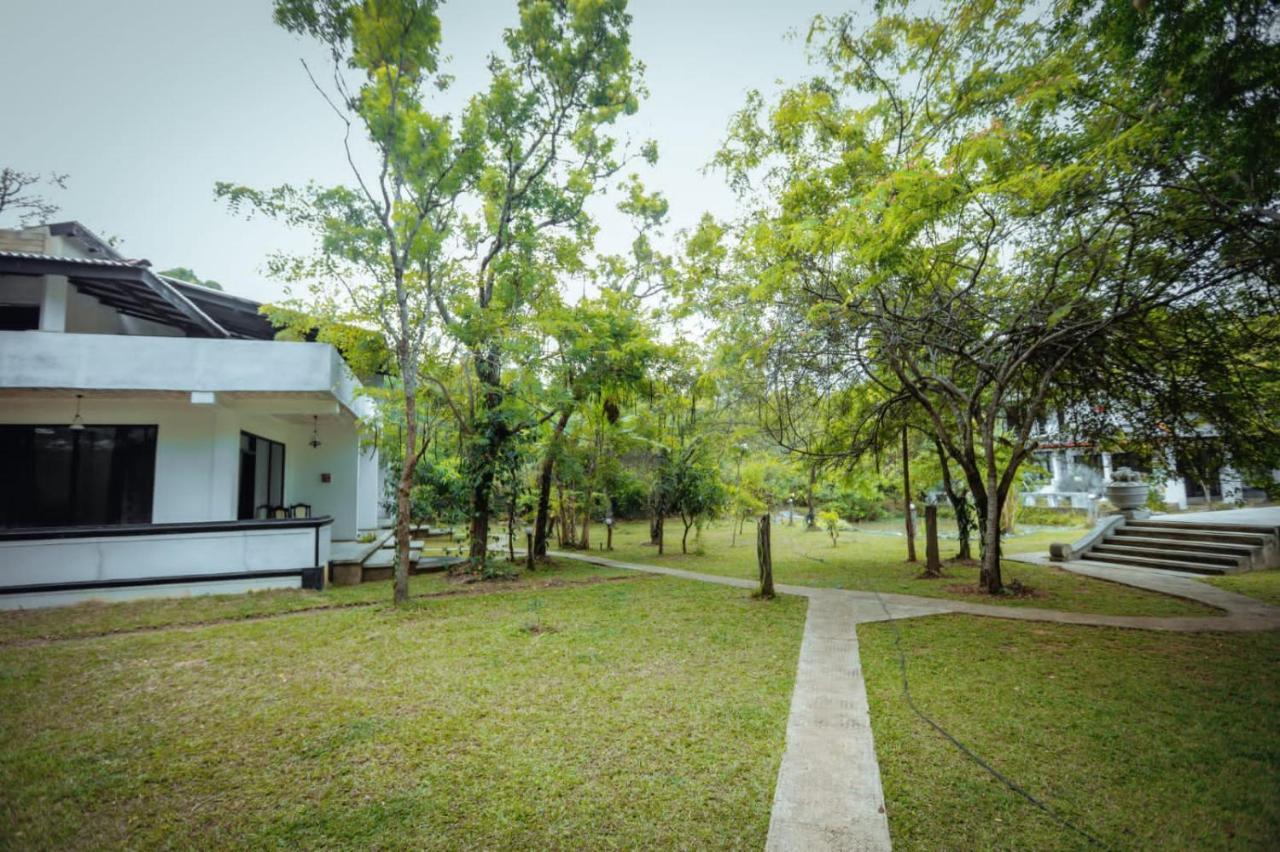 Hotel Sigiriya Kele Ngoại thất bức ảnh